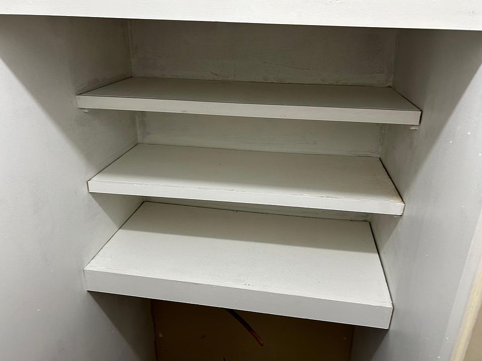 Walk-in closet