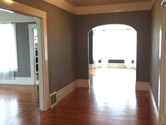 2nd image of 1341 Green St