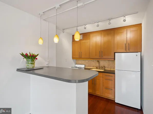 1919 Chestnut St APT 1513, Philadelphia, PA 19103