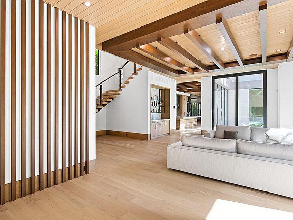 4th image of 1613 Brickell Drive