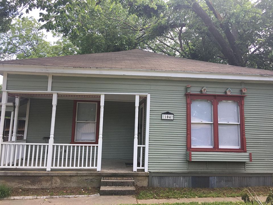 1st image of 104 Otis St