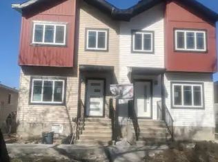 12830 125th St NW #1B, Edmonton, AB T5L0T9