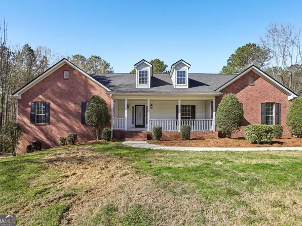 211 Garden Walk W, Hampton, GA 30228