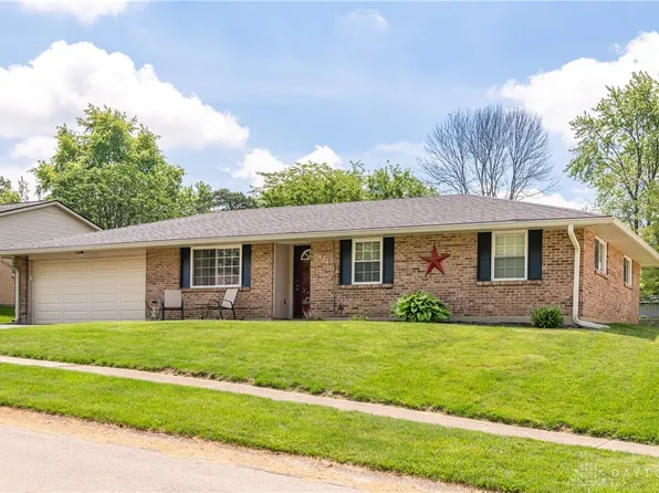 4932 Arrowview Dr, Dayton, OH 45424