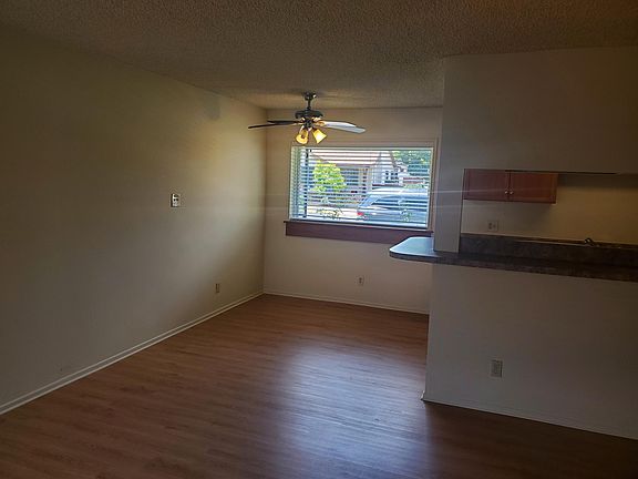 3rd image of 220 N Electric Ave #6