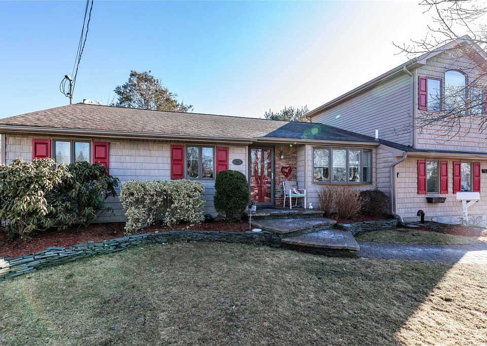 1st image of 23 S Windhorst Ave