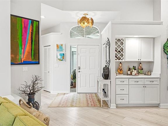 3rd image of 15259 Devon Green LN