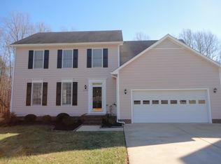 5268 Beechmont Dr, Greensboro, NC 27410