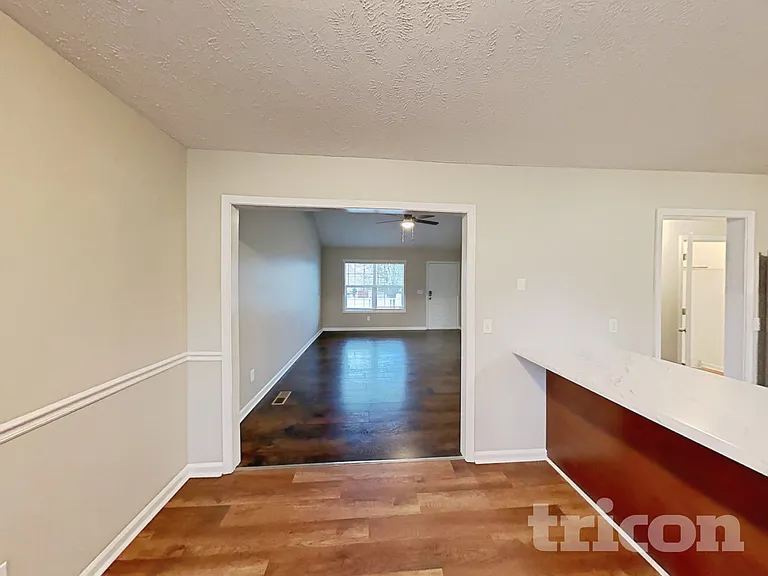1218 Bolton Dr — Photo 4