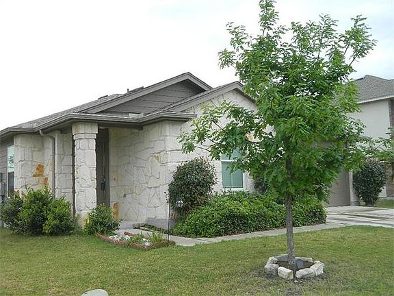 2nd image of 205 Hyltin St
