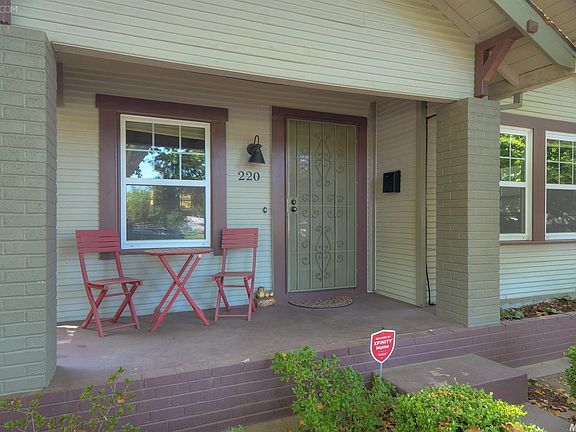 4th image of 220 27th St