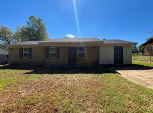 671 E Cottrell Ave, Holly Springs, MS 38635