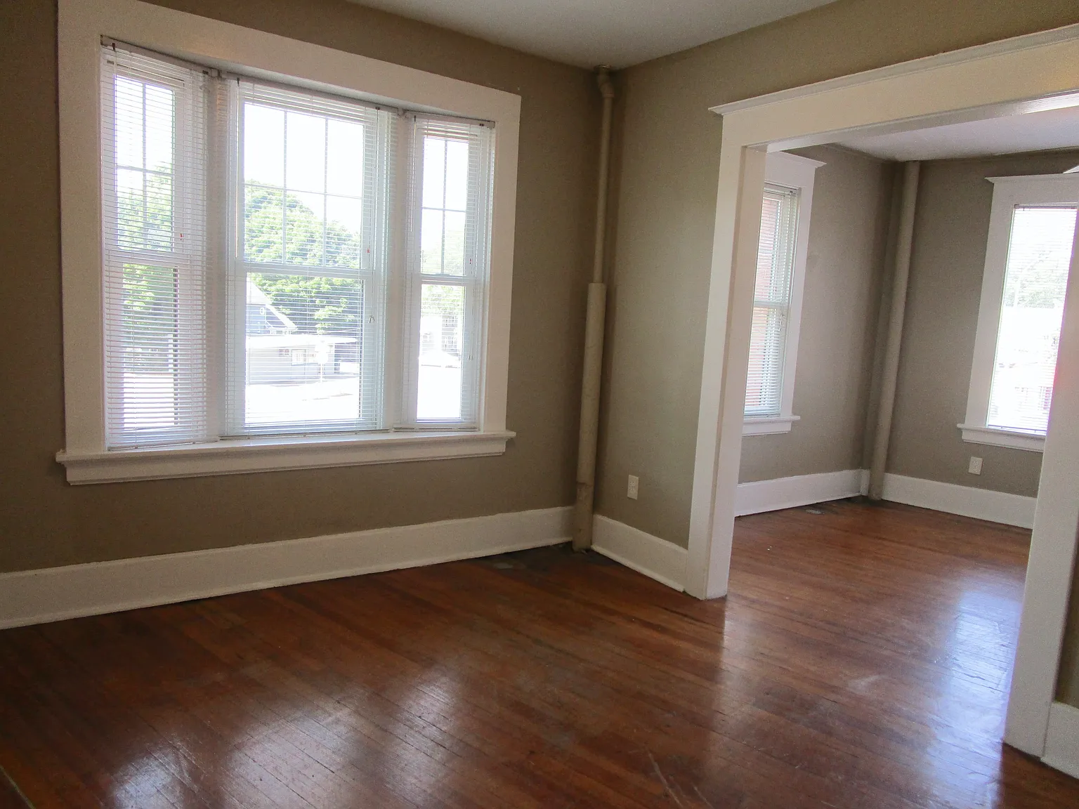 2 bed, 775 sqft, $1,075 — Photo 3