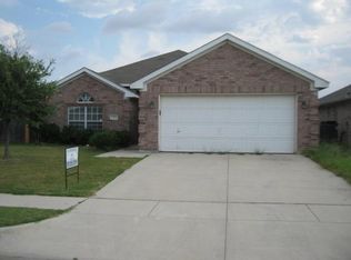 9001 River Trails Blvd, Fort Worth, TX 76118