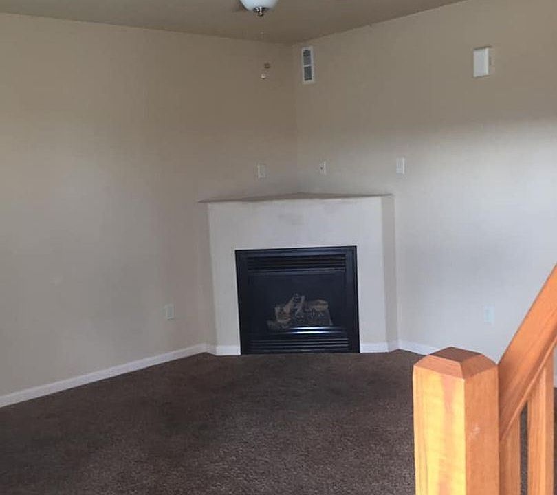 2nd image of 2330 S McKinley St #8458288