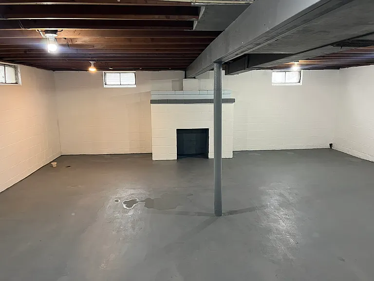 414 Wall St — Photo 14