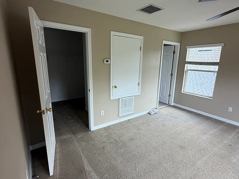 Upstair Bedroom #5