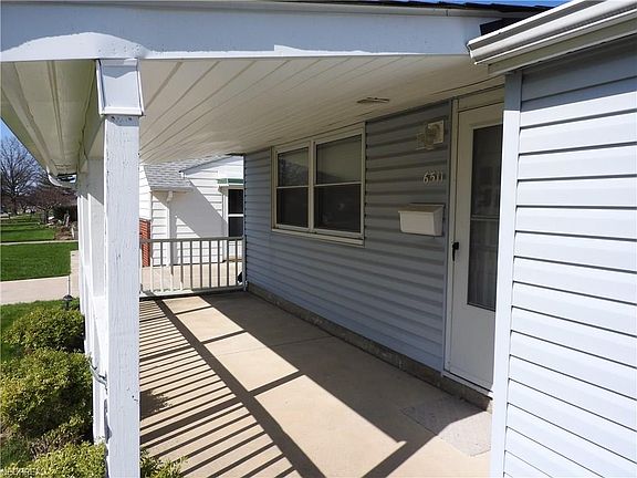 2nd image of 6511 Sandfield Dr