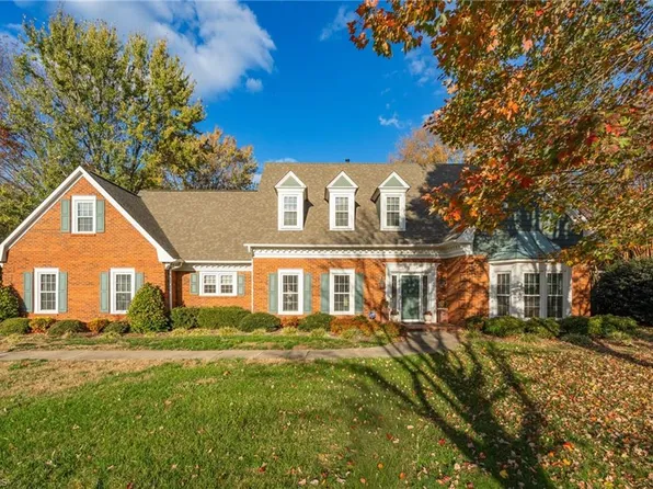 255 Weatherfield Ln, Kernersville, NC 27284