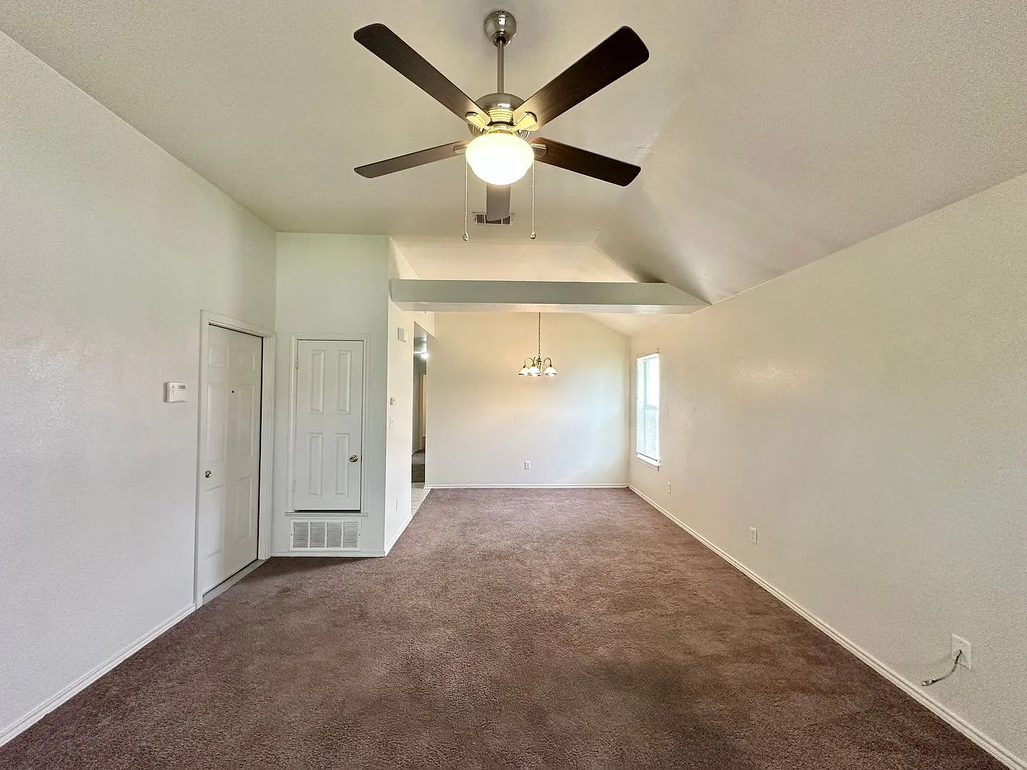 5003 John David Drive — Photo 2