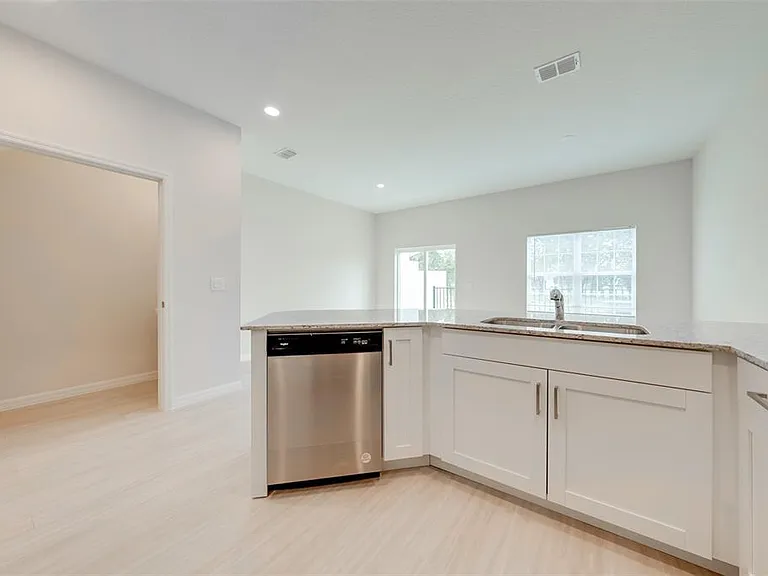 2139 Penny Ln — Photo 7