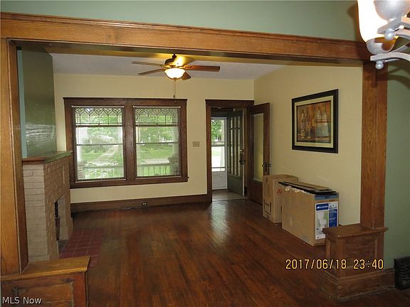 4th image of 1304-1306 West Blvd