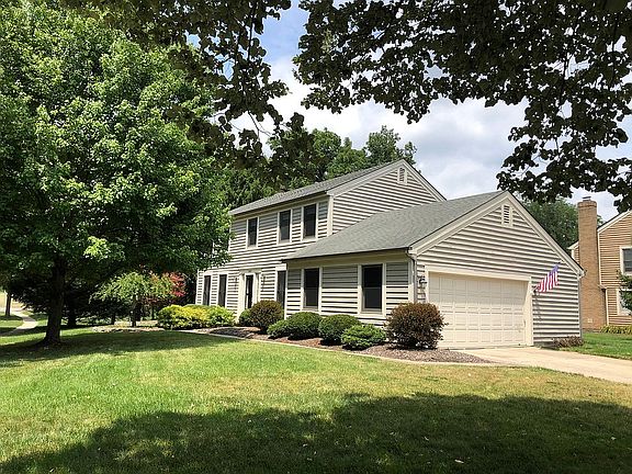 2nd image of 7667 Earlston Ct