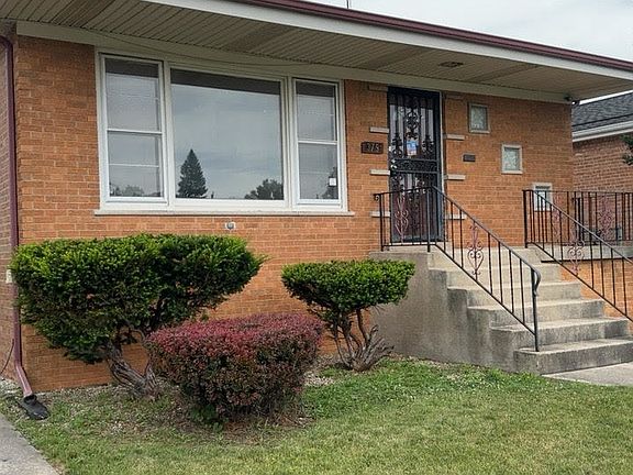 3rd image of 379 Bensley Ave