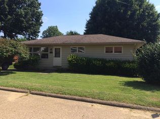 802 40th St, Vienna, WV 26105