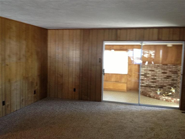 2nd image of 1417 NE Olson Dr