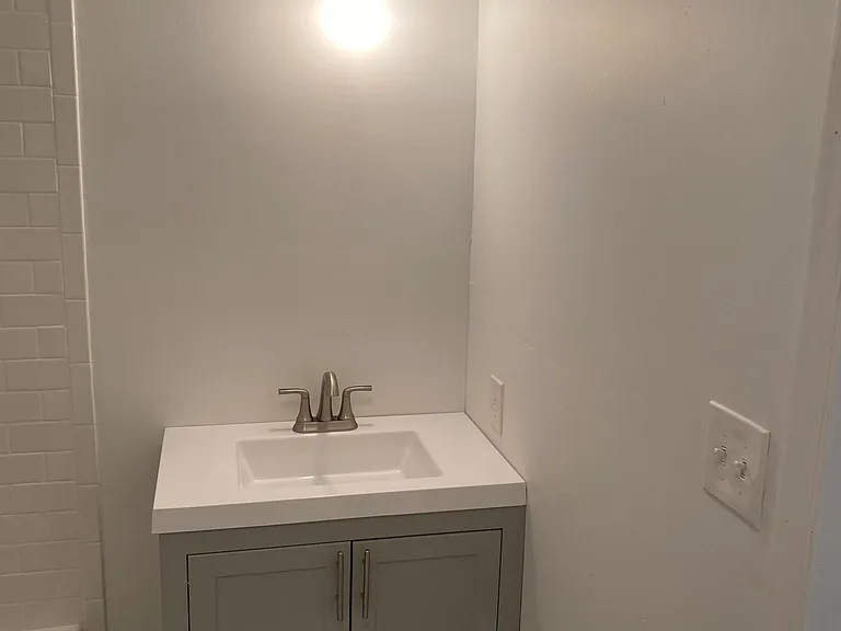 343 N Connecticut Ave — Photo 16