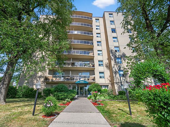 2nd image of 2961 Dufferin St #202