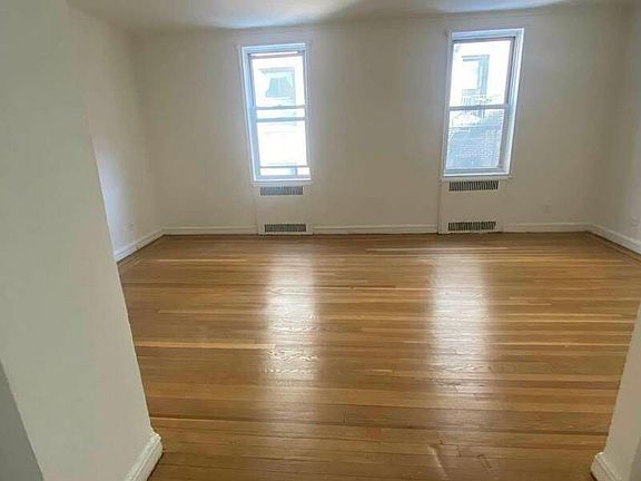 3rd image of 83-43 118th St APT K4
