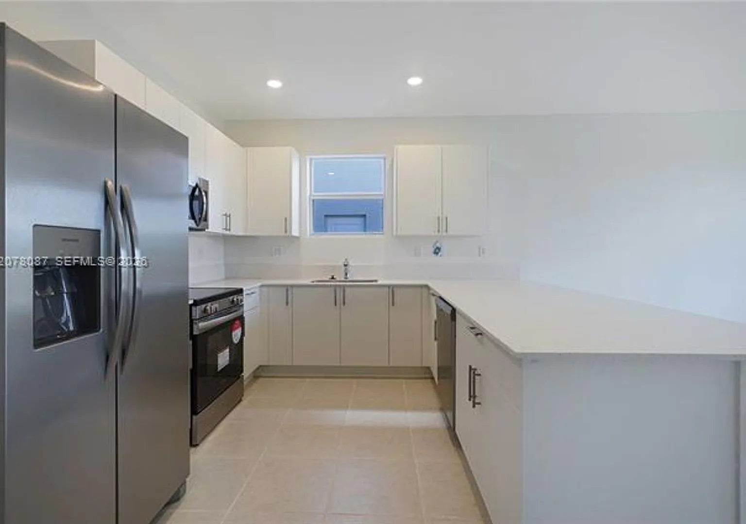 18672 SW 136th Ct # 18672, Kendall, FL 33177 — Photo 1