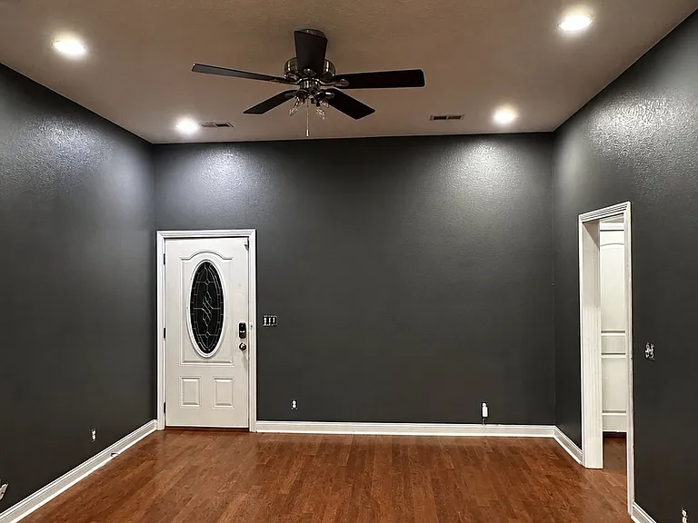 3616 Wabash Ave — Photo 17