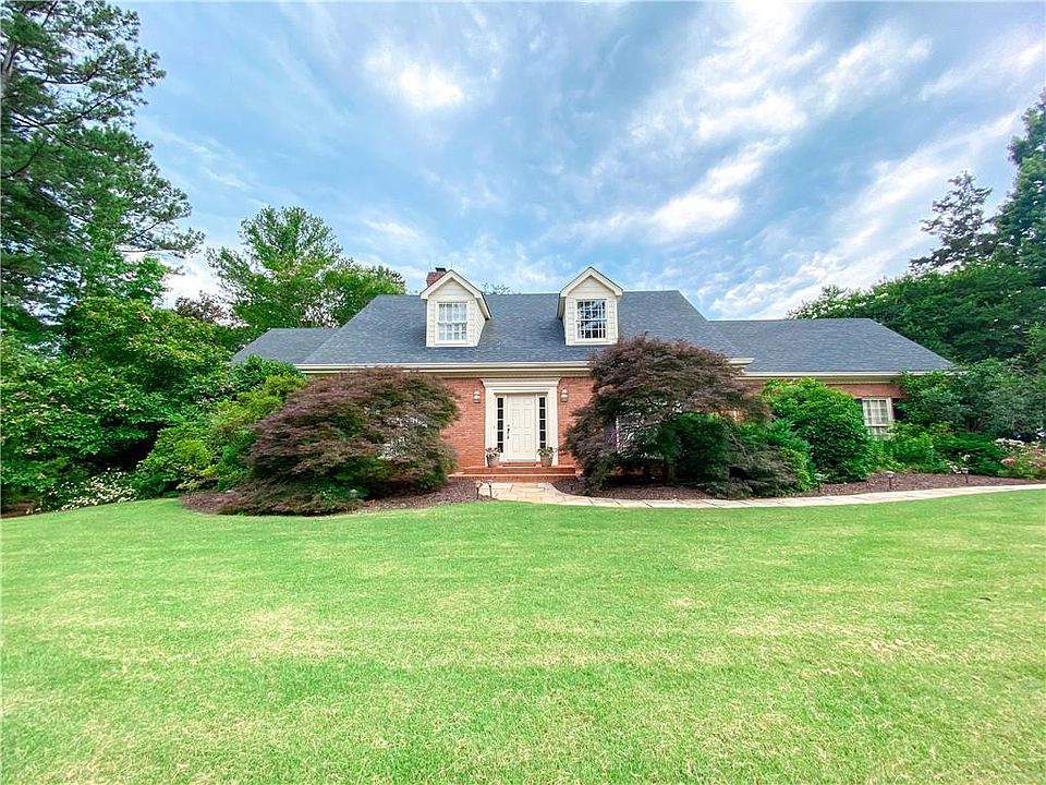 1st image of 2607 Harvest Dr SE