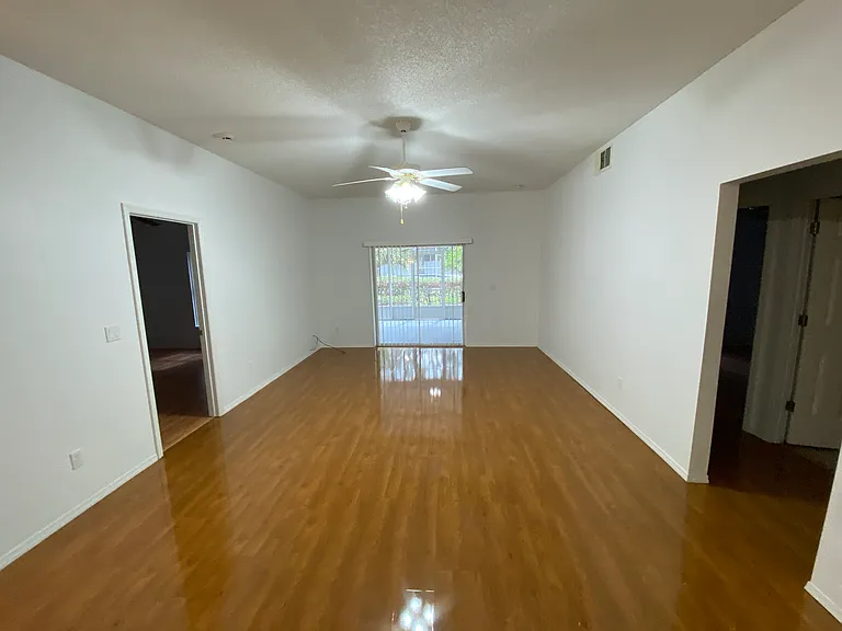 710 Harvard Ct — Photo 6