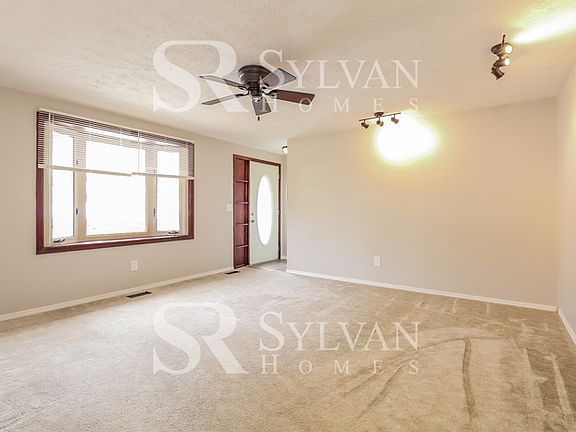3rd image of 1444 Balsam Dr