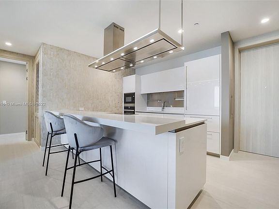 5th image of 1000 Brickell Plz Penthouse 5006