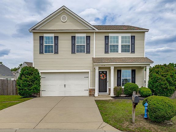 3rd image of 414 Deertrack Ct