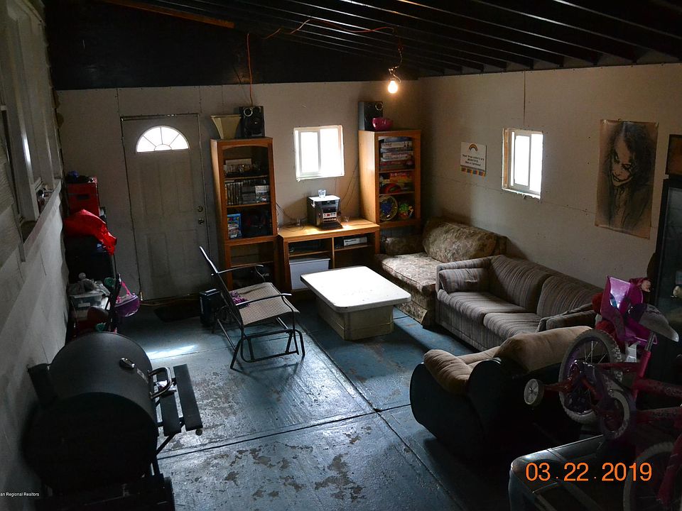 1st image of 113 Forest Ave