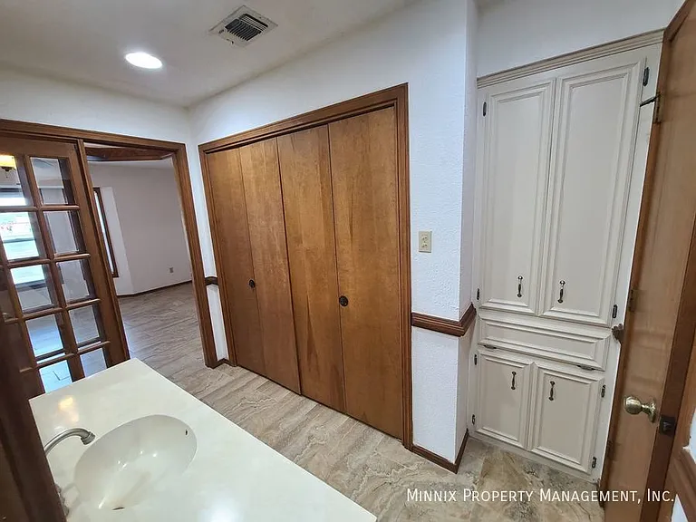 4005 Saint Andrews Dr — Photo 44