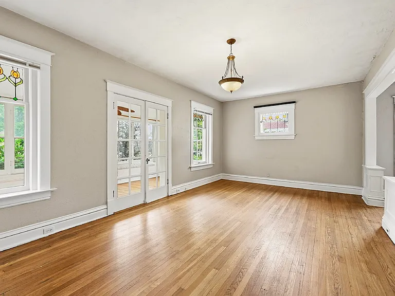 1525 Madison St — Photo 8