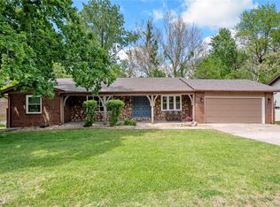 115 Northlane Dr, Glen Carbon, IL