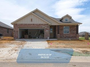110 Maverick Trl, Valley View, TX 76272