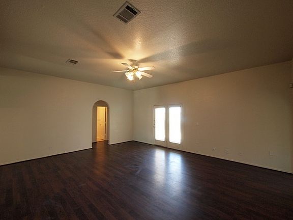5th image of 3812 Tiger Dr