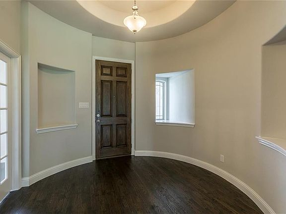 3rd image of 2205 Nuehoff Dr