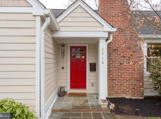 2910 24th St N, Arlington, VA 22207