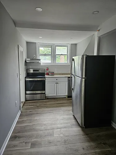 14 Hillside St #3 Photo 1