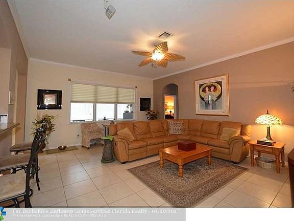 4th image of 19138 Stonebrook St